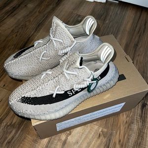 Yeezy Boost 350 V2 Slate